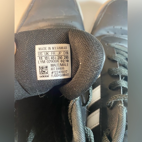 Men’s Adidas Hoops 2.0 Size 11 - Picture 9 of 9